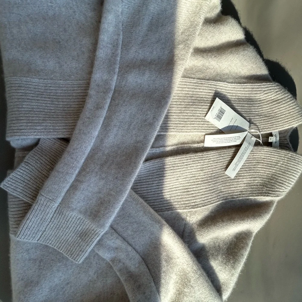Vince Cream Cardigan Soft Knitted Layering Piece - Picture 5 of 10